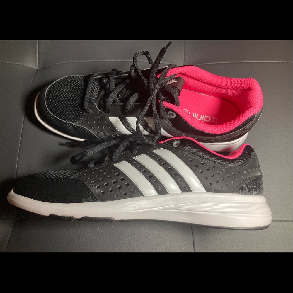 Black Adidas Arianna III Sneaker size (8) Gently Used Pre Owned Condition